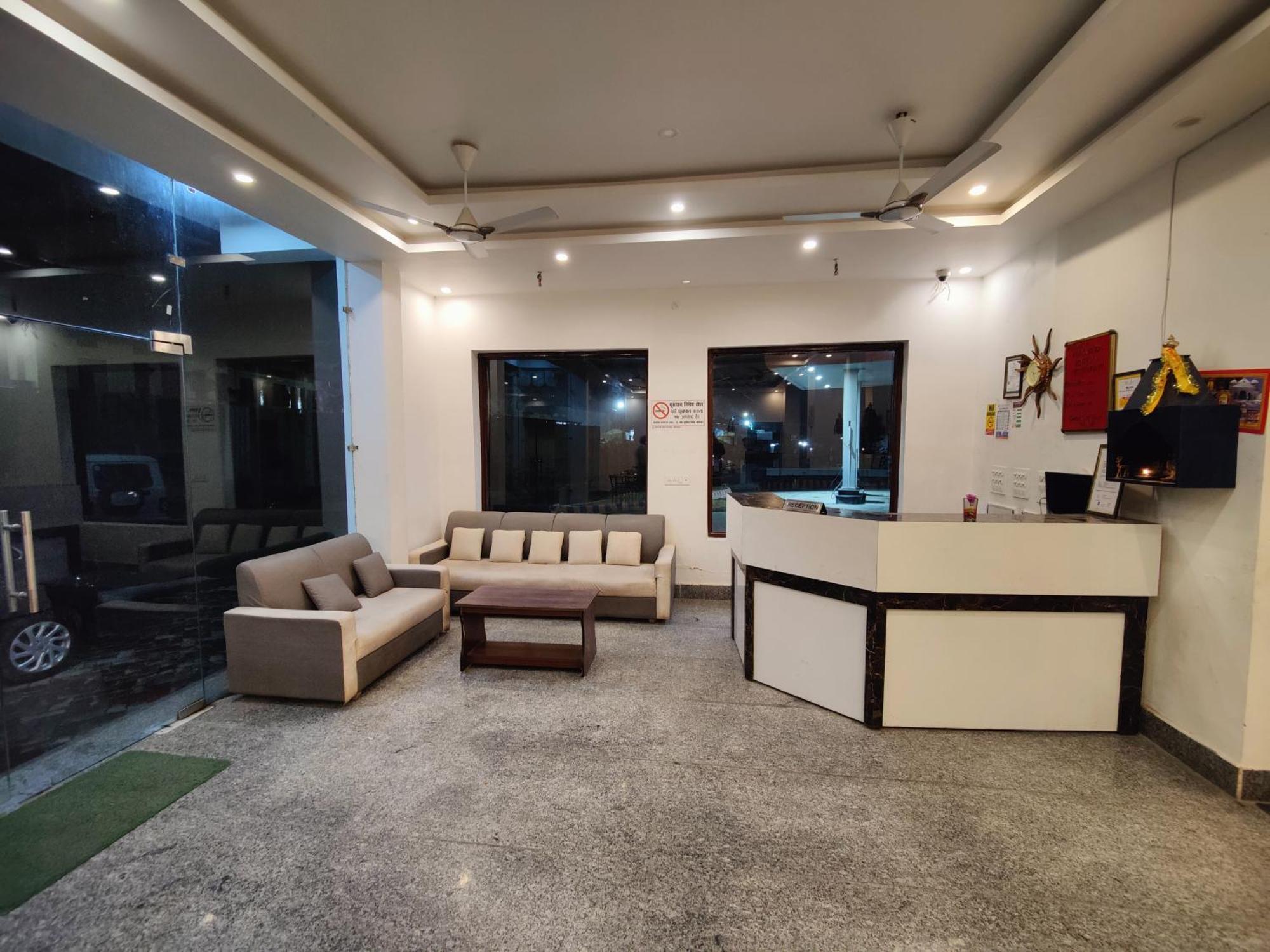 Alaknanda Motel & Restaurant Rudraprayāg Exterior photo